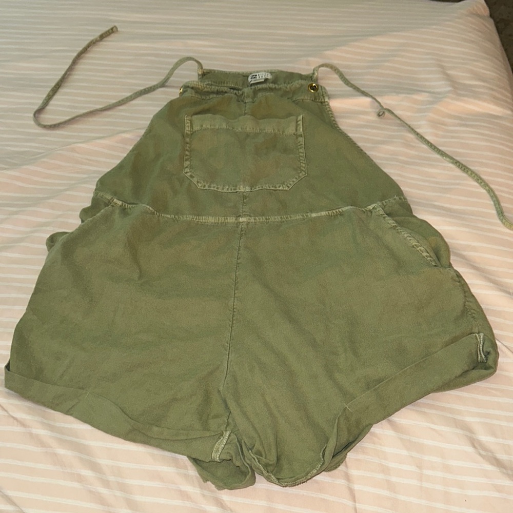 Billabong, size M, romper, green